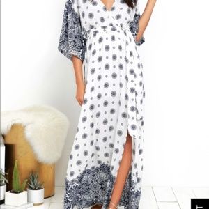 Lulu's South of France Blue and Ivory Print Maxi